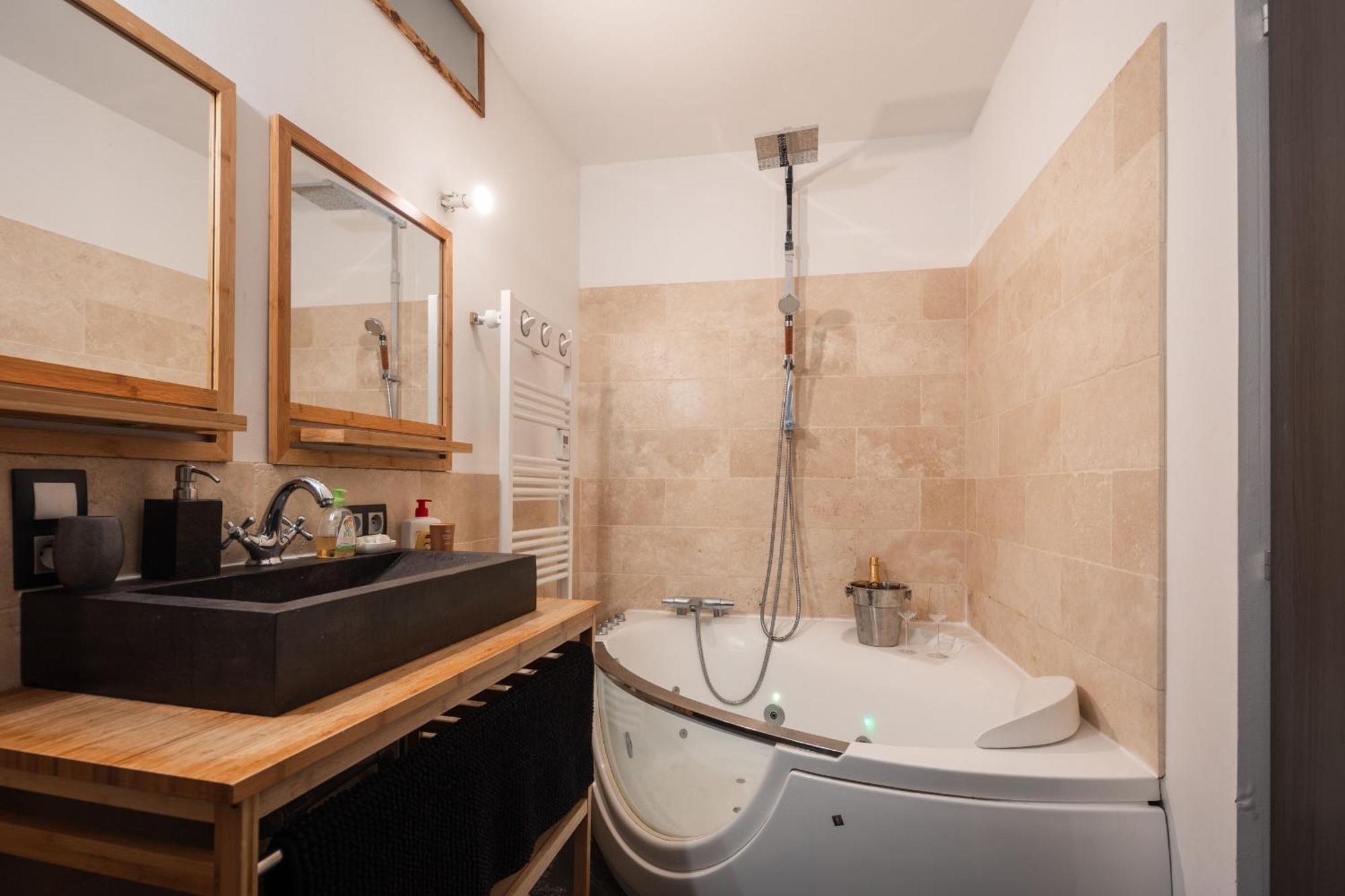 Appartement Spacieux Au Coeur D'Angers Etage 1 - 6 Personnes Dış mekan fotoğraf