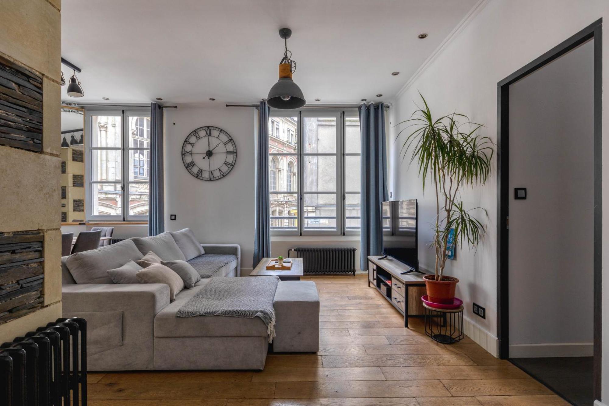 Appartement Spacieux Au Coeur D'Angers Etage 1 - 6 Personnes Dış mekan fotoğraf